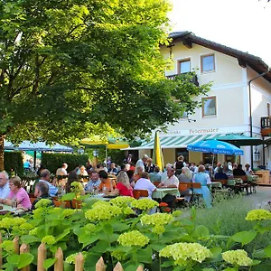 Land-gut-hotel Waldschaenke Altfraunhofen